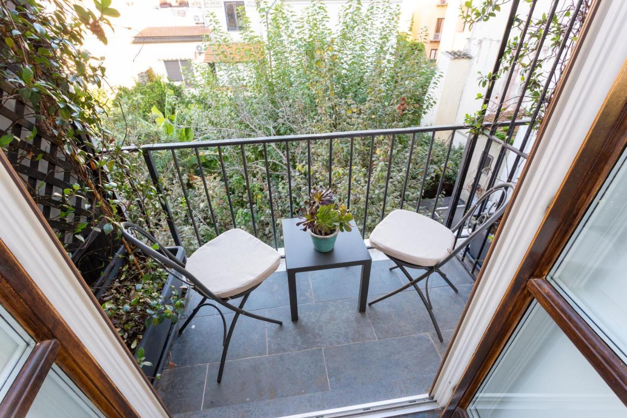 Hotel Accademia 39 Sorrent Exterior foto